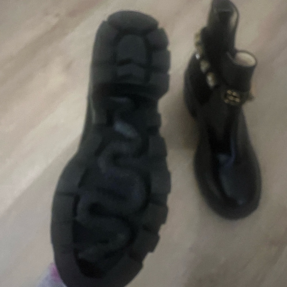 Boots with jeweled ankle removable piece - Picture 3 of 5